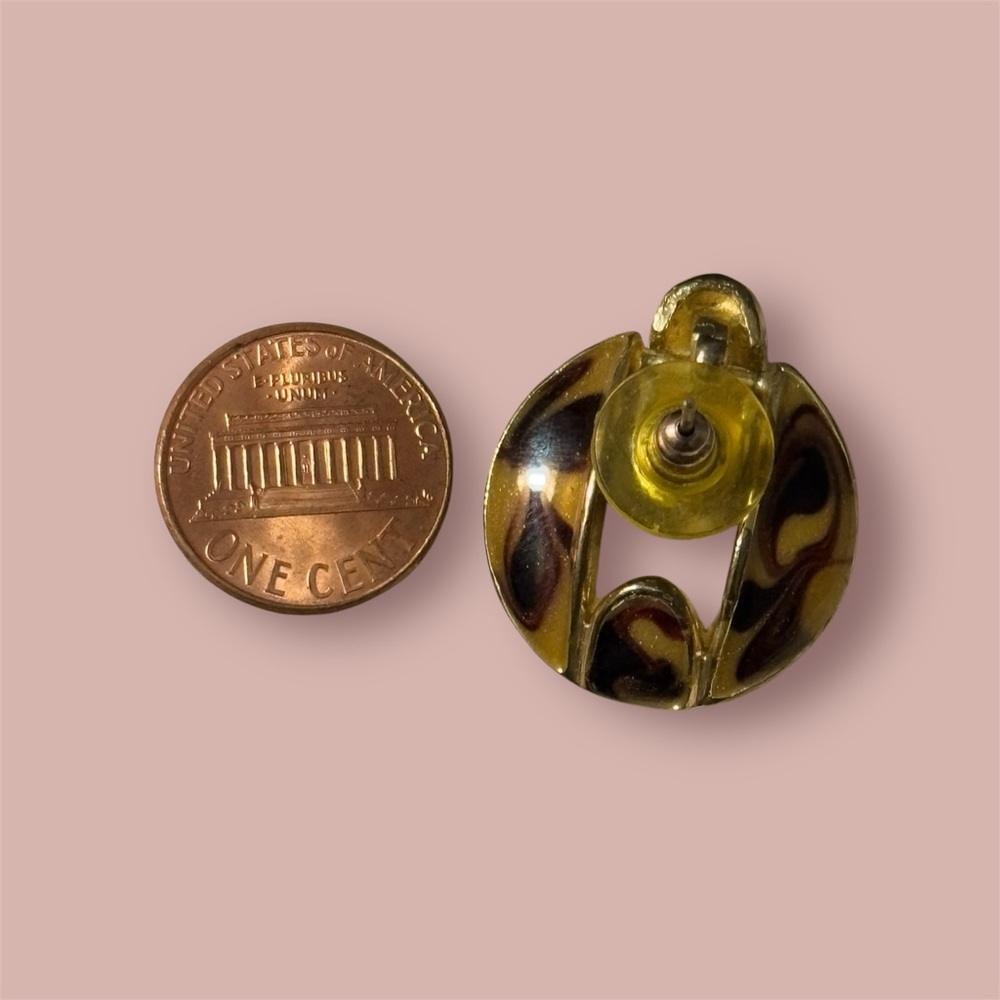 Vintage Stud Tortoise Shell Pattern Earrings - image 2